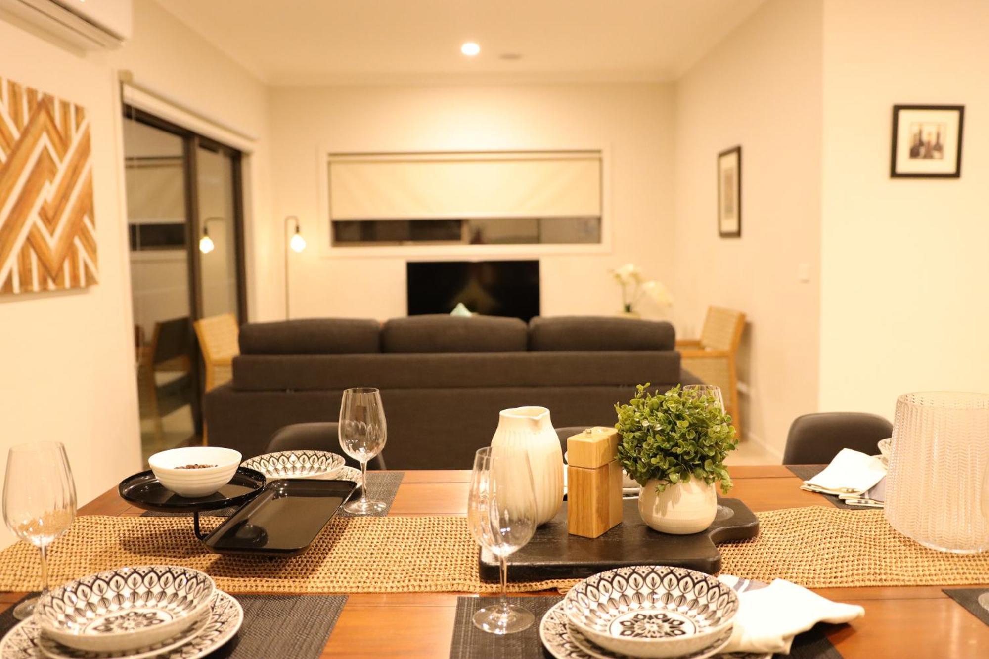 Melbourne Holiday House For 15 Peoples In Sanctuary Lake Point Cook Zewnętrze zdjęcie