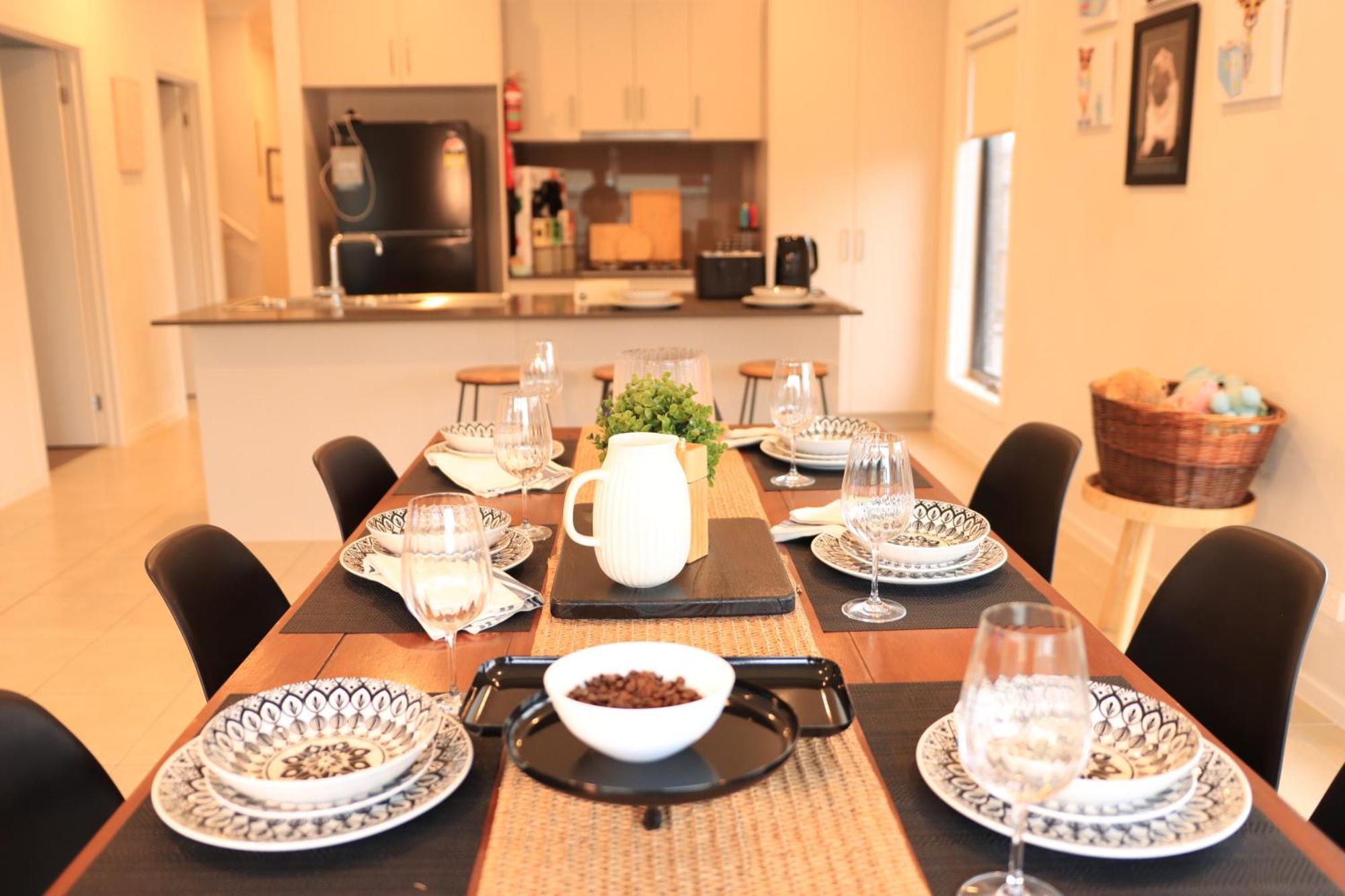 Melbourne Holiday House For 15 Peoples In Sanctuary Lake Point Cook Zewnętrze zdjęcie